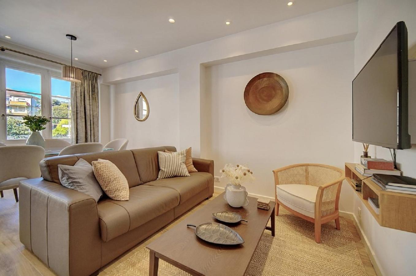 Magnifique 3 Pieces Renove Cannes Centre 'Banane' Avec Veranda ! A2B88 מראה חיצוני תמונה